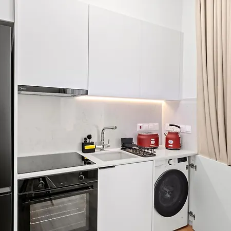 Artemis 102 - Seaside Stories Livadhia