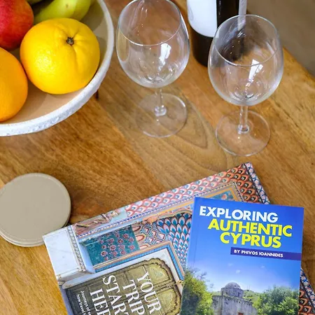 Artemis 102 - Seaside Stories