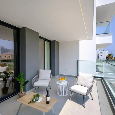 Artemis 102 - Seaside Stories Apartment